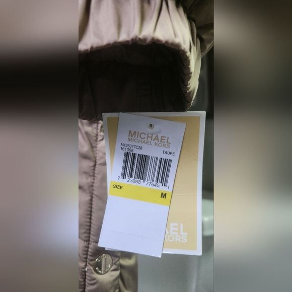 Womens Med MK down puffer coat brandnew with tags - Picture 3 of 9